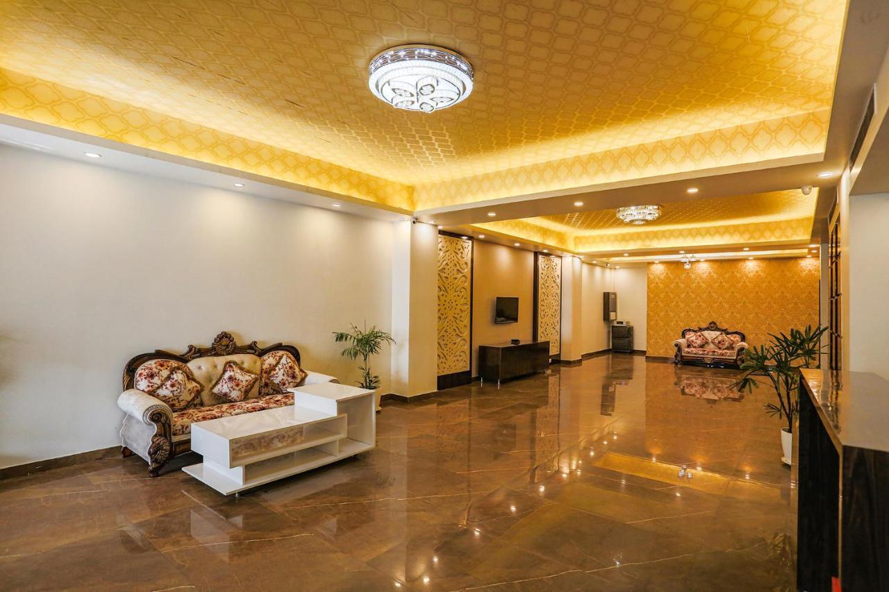Fabexpress Kapashera Residency Near Igi Airport New Delhi Gurgáon Kültér fotó